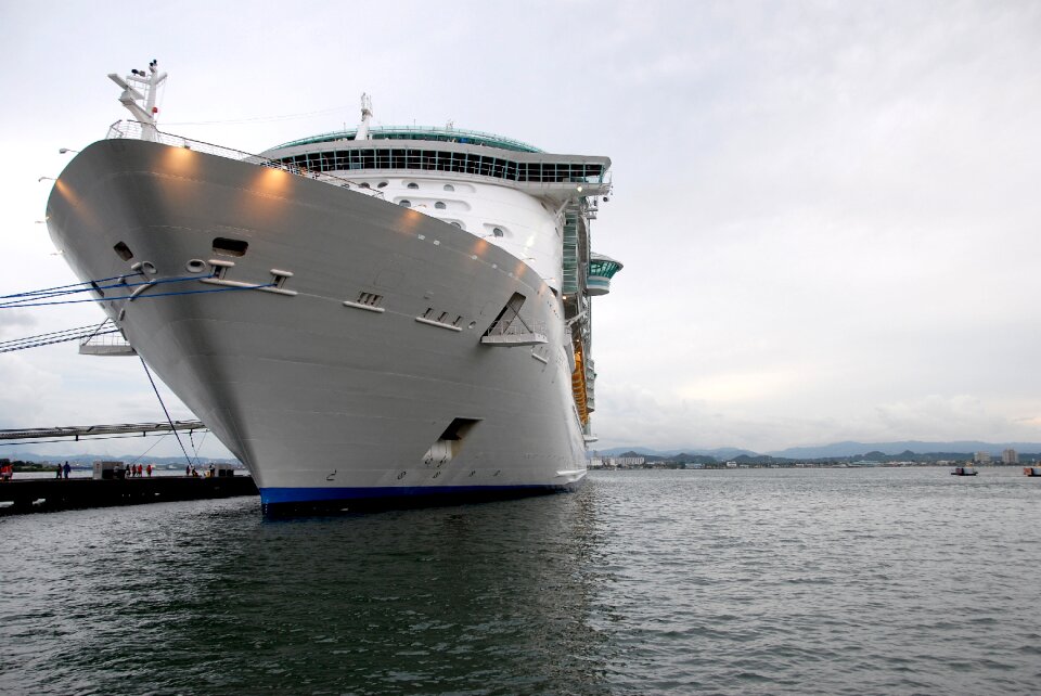 Cruise travel ship