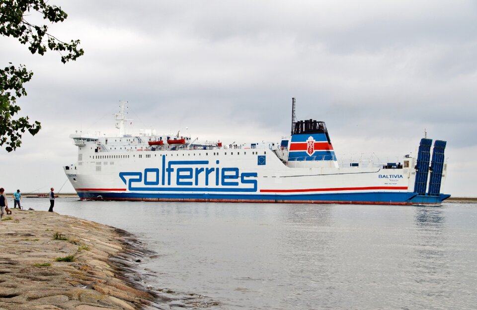 Ship sea cargo ship