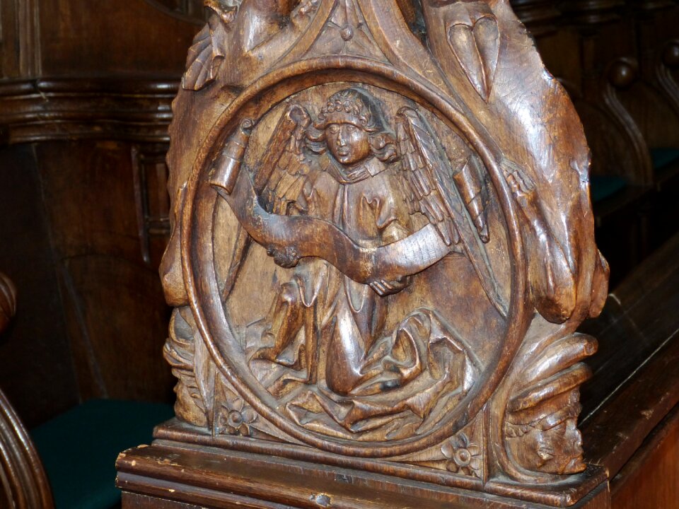 Art portrait carved