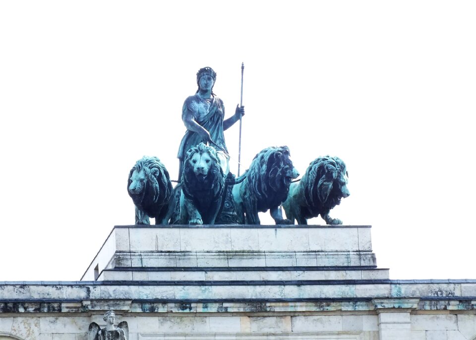 Siegestor bavaria with lion bavaria
