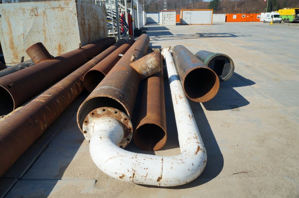 Drilling rig tube shale gas