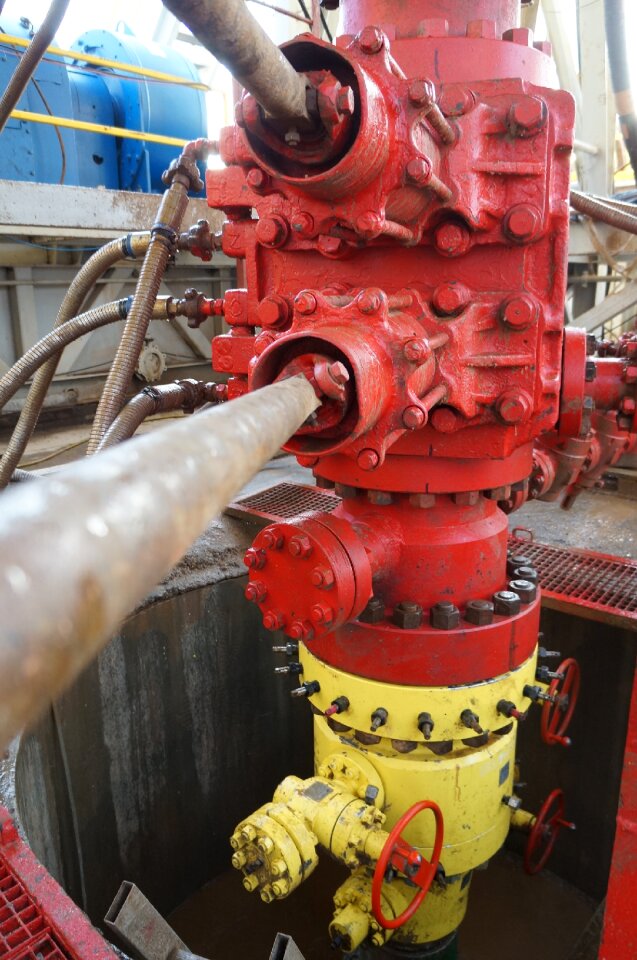 Search oil rig drilling rig
