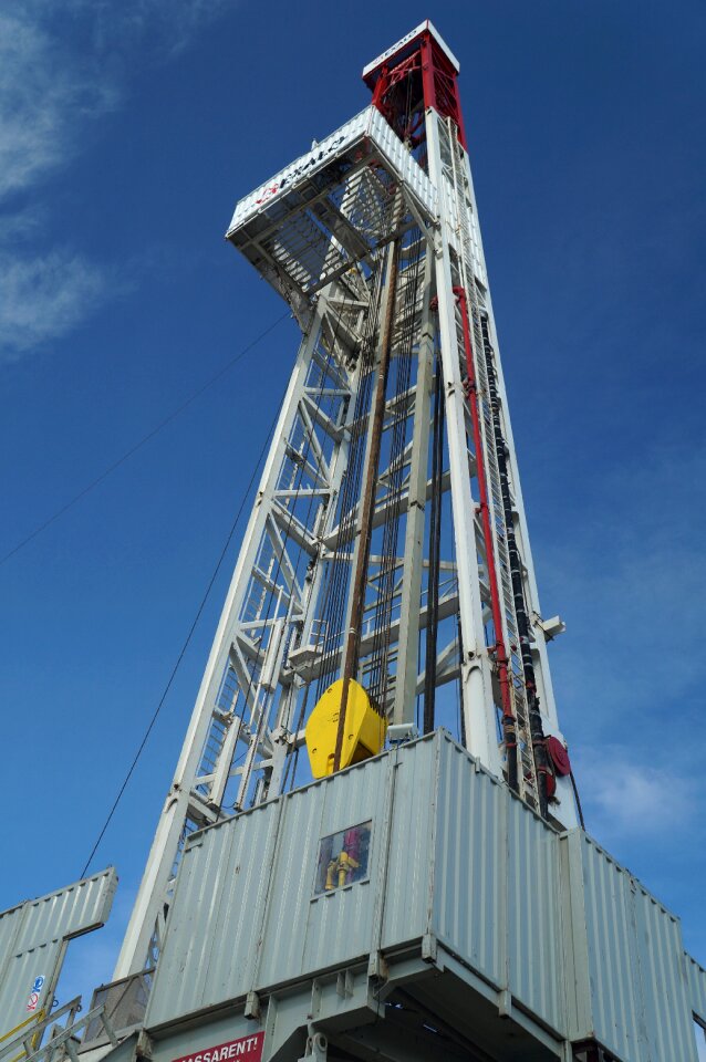 Gas oil rig drilling rig