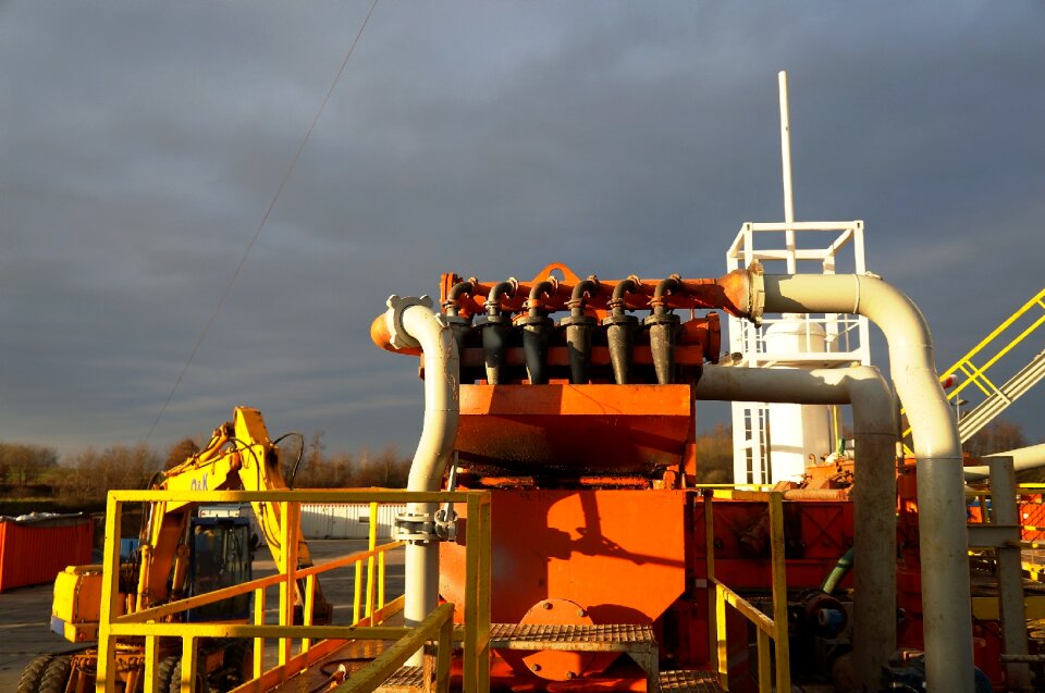 Search oil rig drilling rig
