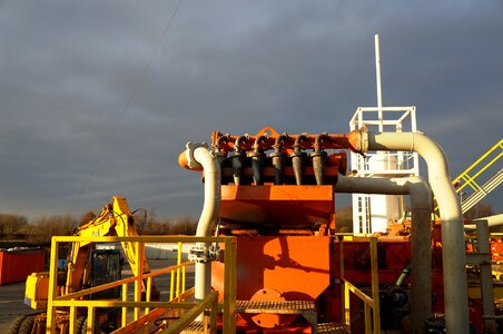 Search oil rig drilling rig