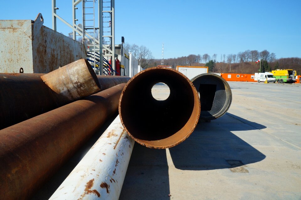 Drilling rig tube shale gas