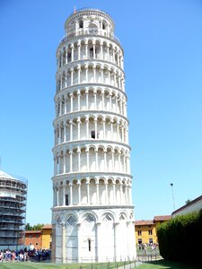 Building italy leaning tower photo