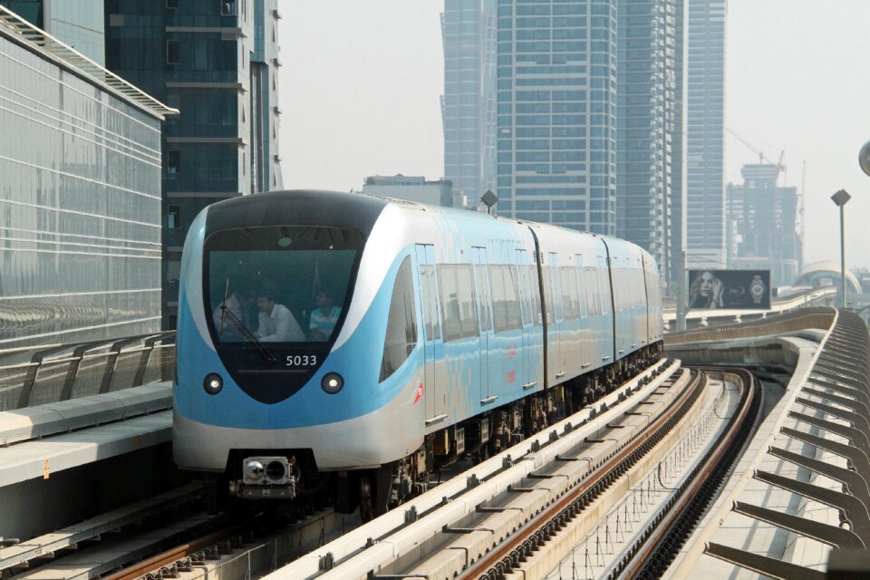 Transport arab emirates public transport