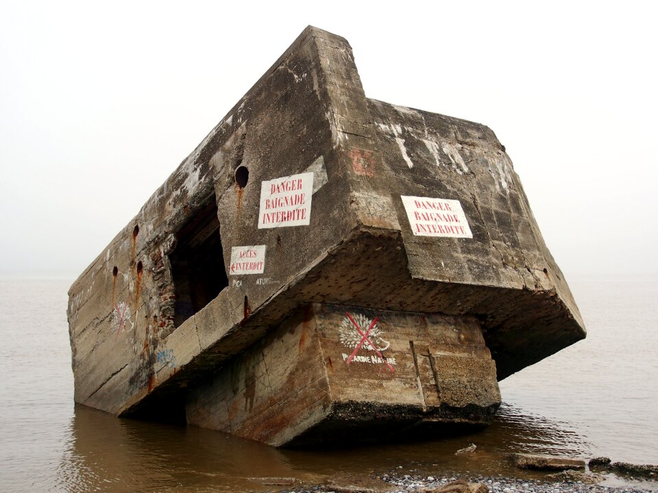 Fortification concrete bunker