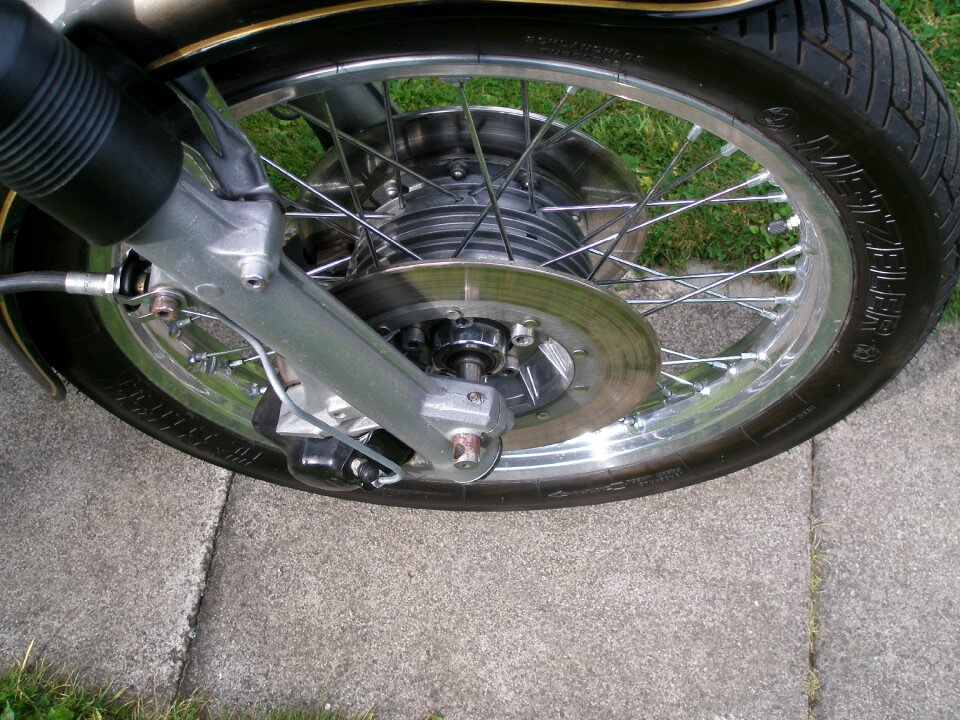 Wheel motorbike vehicle