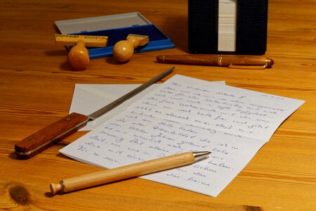 Paper message writing tool photo