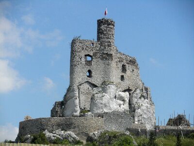 Stone building ogrodzieniec