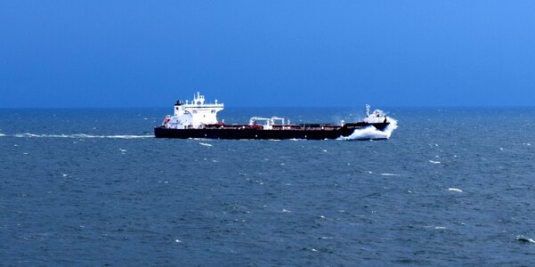 Shipping frachtschiff baltic sea photo