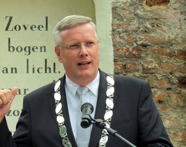 Deventer speech person