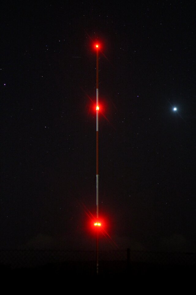 Antenna mast pole