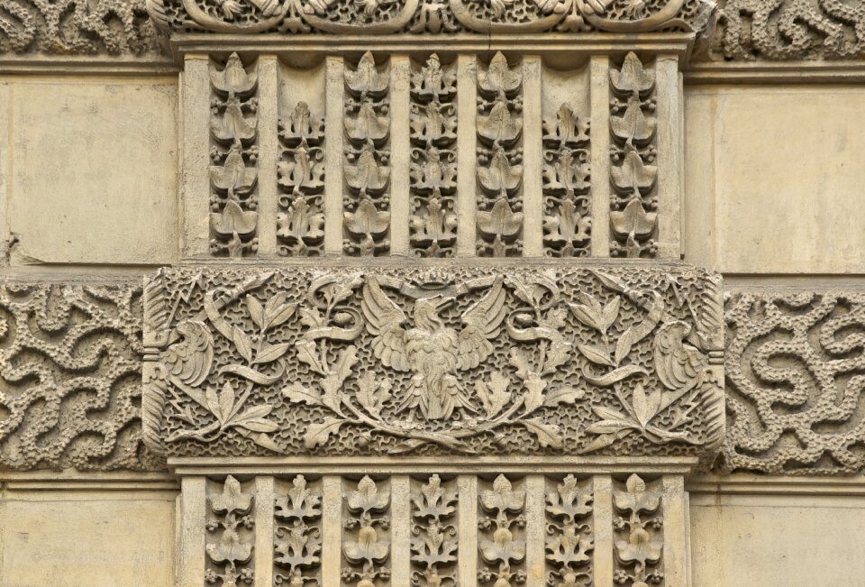 Relief architecture exterior