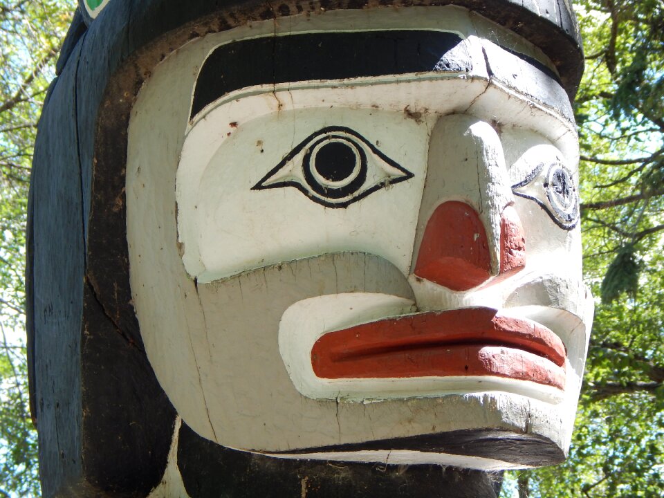 Native tribal statue