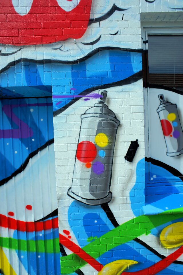 Art graffiti artistically