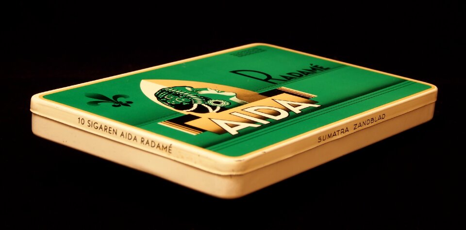Package tobacco cigarette
