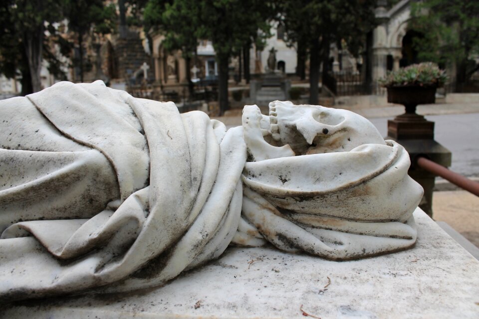 Sculpture cemetery marble