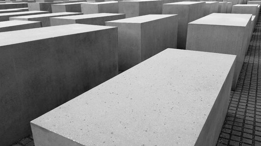 Gray sculpture urban