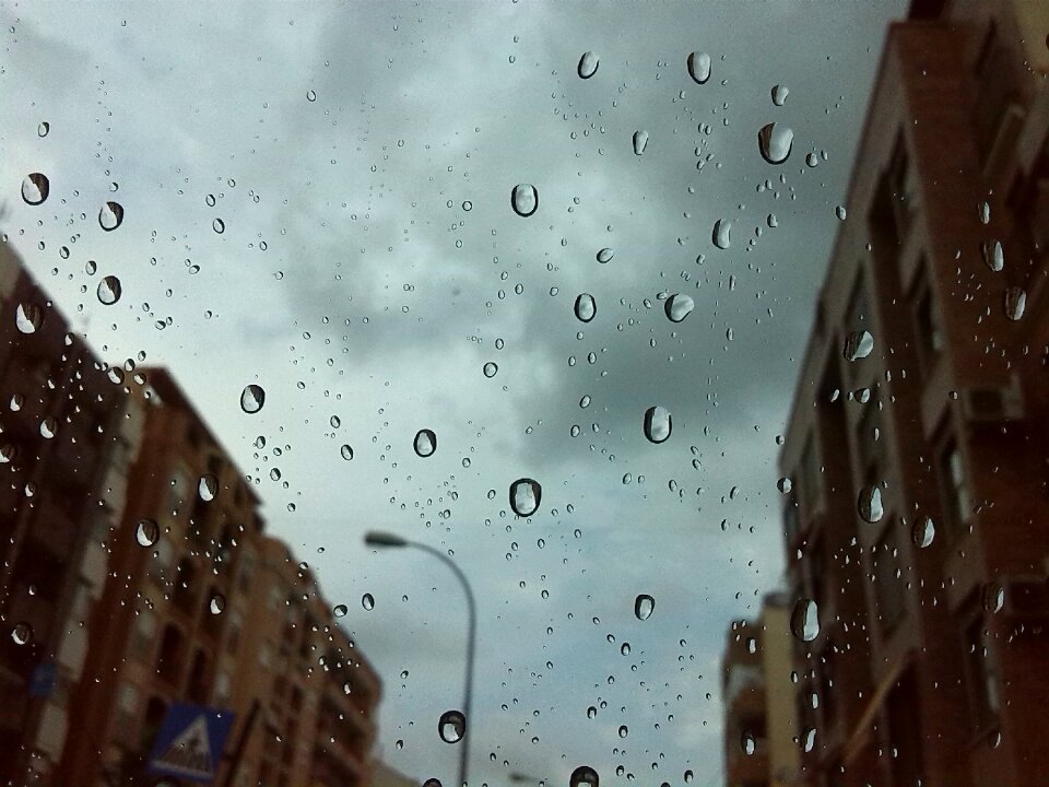 City streets drizzle