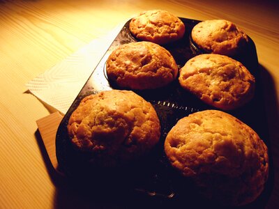 The dough baking bun