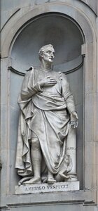 Niche italian explorer