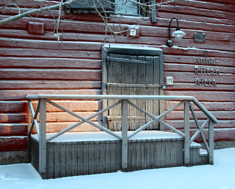 Anna ritian aitta door entrance