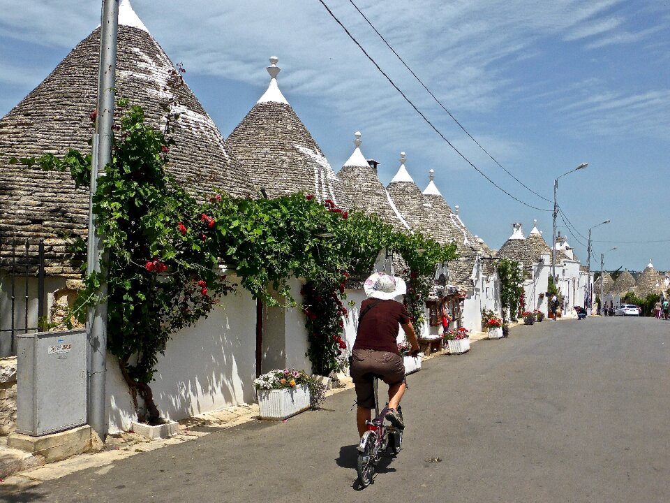 Puglia unesco roof