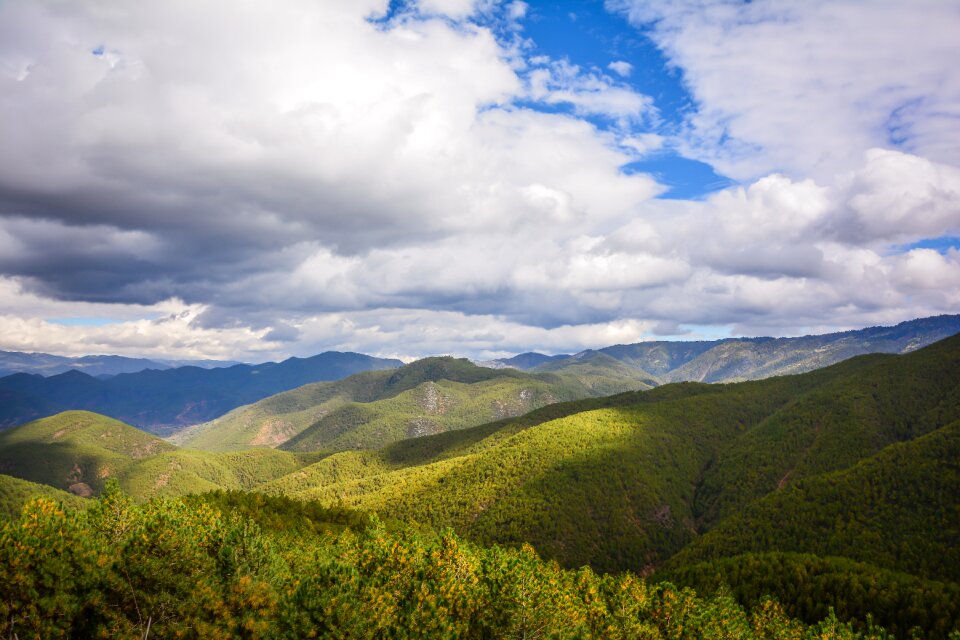 Mountain the scenery in yunnan province