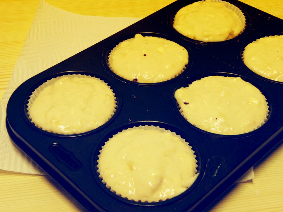Muffin the dough baking