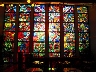 Stained glass window colors glasses