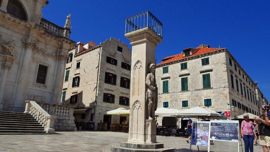 Dubrovnik roland column old town