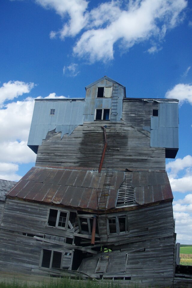 Farm storage granary