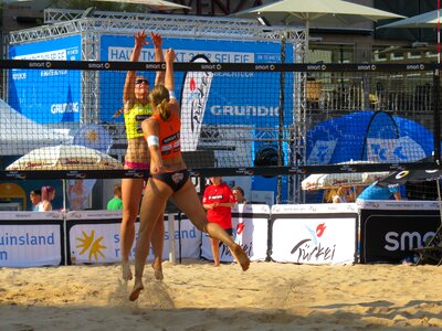 Web championship sand