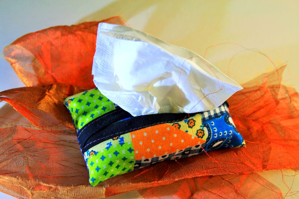 Material tissue white