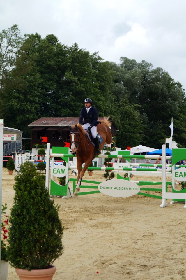 Jump parcours tournament ride