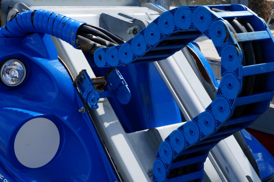 Iron hydraulic industry