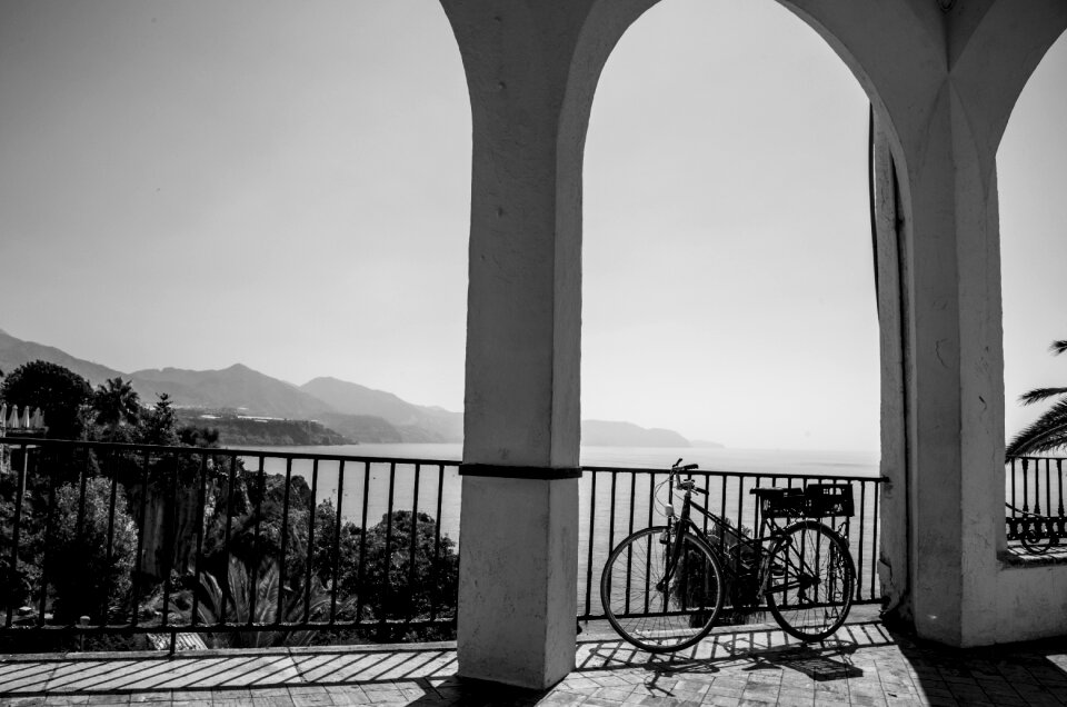 Nerja retro arches
