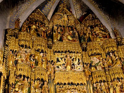 Interior altar decor
