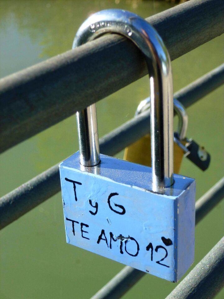 Puente barcas spain symbol