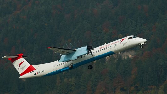 Innsbruck airport aircraft