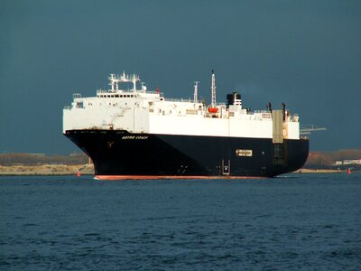 Ship vessel logistics photo