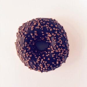 Eat pastry cake