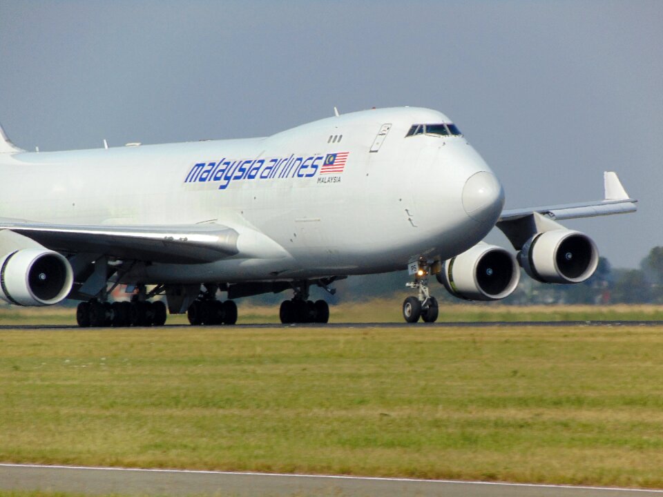 Malaysia airlines take off overflow