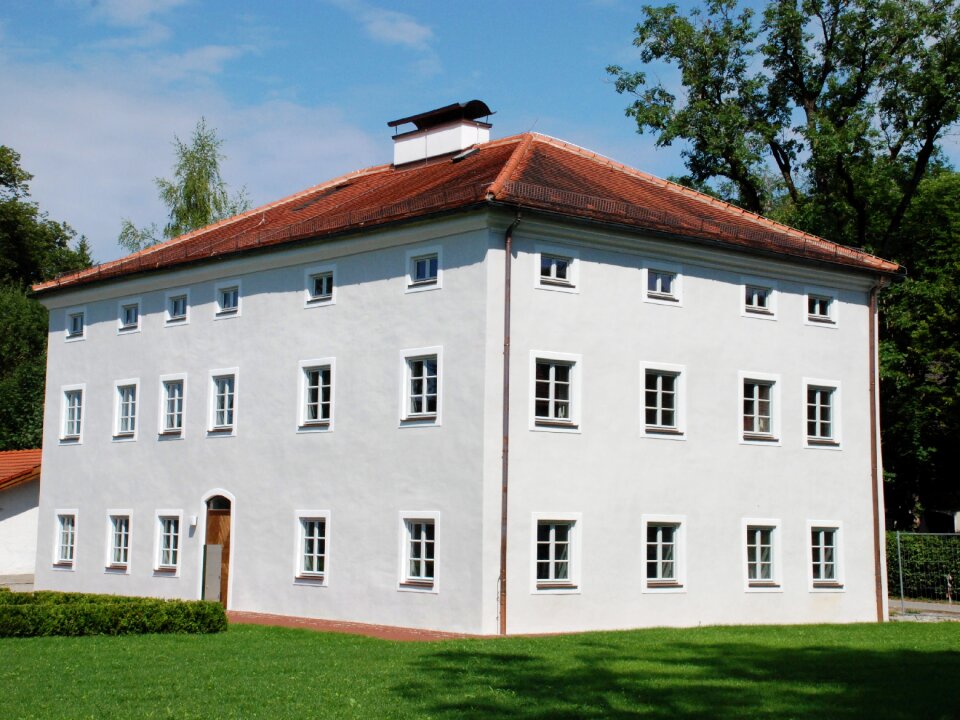 Cultural heritage monument house