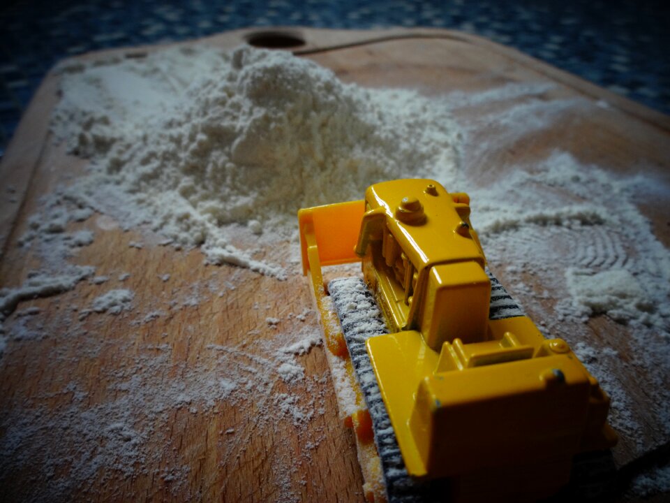 Flour toy bulldozer