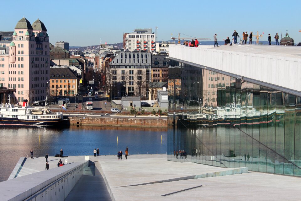 Building opera house architecture