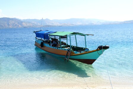 Sea water boat